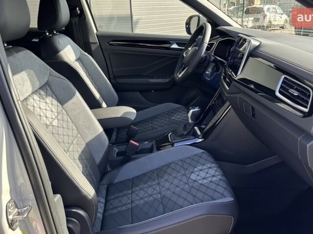 Фольксваген Ти-Рок, объемом двигателя 1.4 л и пробегом 0 тыс. км за 31999 $, фото 24 на Automoto.ua