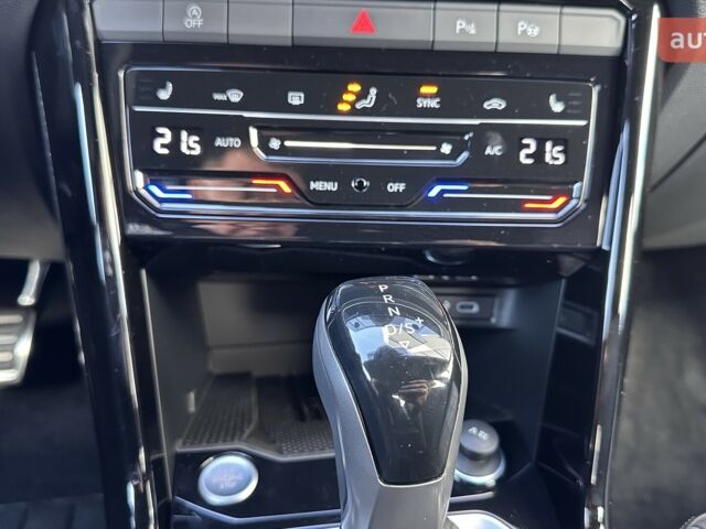 Фольксваген Ти-Рок, объемом двигателя 1.4 л и пробегом 0 тыс. км за 31999 $, фото 18 на Automoto.ua