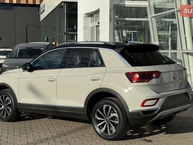 Фольксваген Ти-Рок, объемом двигателя 1.4 л и пробегом 0 тыс. км за 31500 $, фото 6 на Automoto.ua