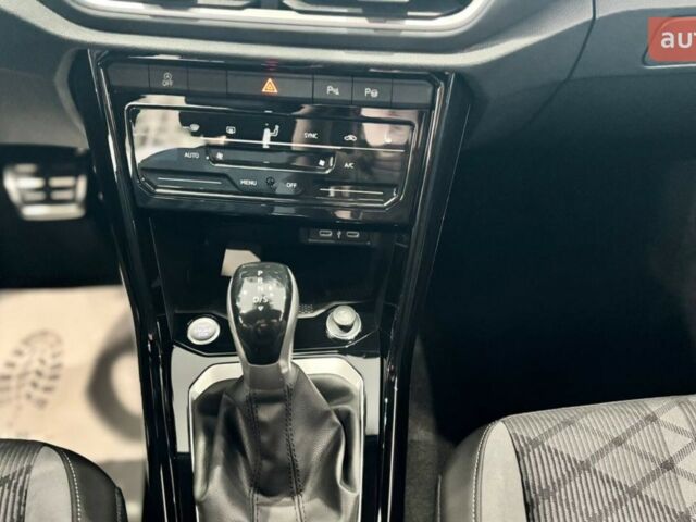 Фольксваген Ті-Рок, об'ємом двигуна 1.4 л та пробігом 0 тис. км за 33635 $, фото 21 на Automoto.ua