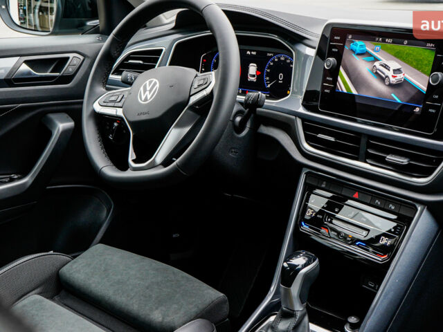 Фольксваген Ті-Рок, об'ємом двигуна 1.4 л та пробігом 0 тис. км за 31613 $, фото 16 на Automoto.ua