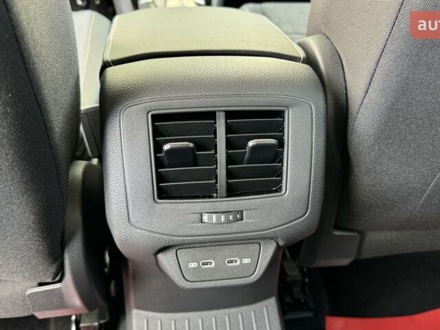 Фольксваген Ті-Рок, об'ємом двигуна 1.4 л та пробігом 0 тис. км за 31500 $, фото 19 на Automoto.ua