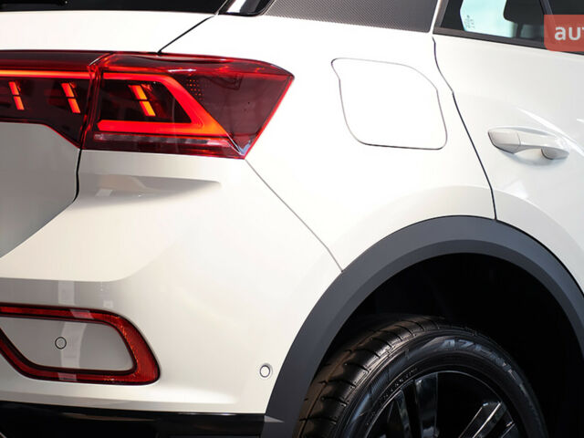 Фольксваген Ті-Рок, об'ємом двигуна 1.4 л та пробігом 0 тис. км за 31666 $, фото 3 на Automoto.ua