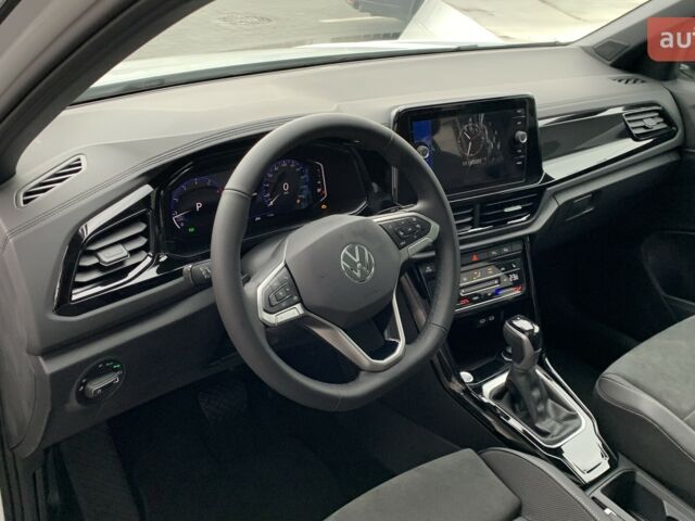 Фольксваген Ти-Рок, объемом двигателя 1.4 л и пробегом 0 тыс. км за 32778 $, фото 5 на Automoto.ua