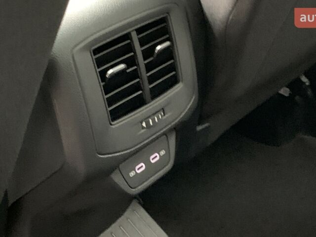 Фольксваген Ти-Рок, объемом двигателя 1.4 л и пробегом 0 тыс. км за 32778 $, фото 14 на Automoto.ua