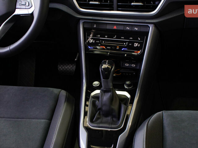 Фольксваген Ти-Рок, объемом двигателя 1.4 л и пробегом 0 тыс. км за 31613 $, фото 21 на Automoto.ua