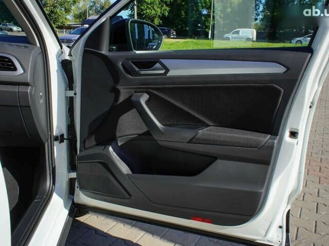 Фольксваген Ті-Рок, об'ємом двигуна 1.4 л та пробігом 8 тис. км за 28920 $, фото 29 на Automoto.ua