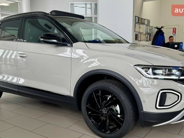 Фольксваген Ти-Рок, объемом двигателя 1.4 л и пробегом 0 тыс. км за 33450 $, фото 6 на Automoto.ua