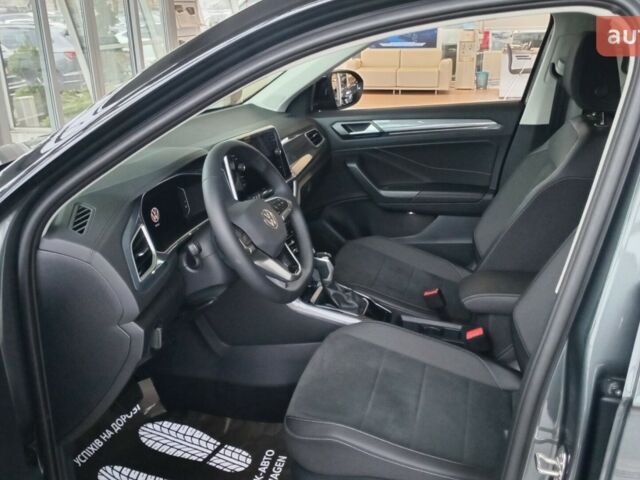 Фольксваген Ти-Рок, объемом двигателя 1.4 л и пробегом 0 тыс. км за 31500 $, фото 14 на Automoto.ua