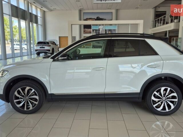 Фольксваген Ти-Рок, объемом двигателя 1.4 л и пробегом 0 тыс. км за 31620 $, фото 3 на Automoto.ua