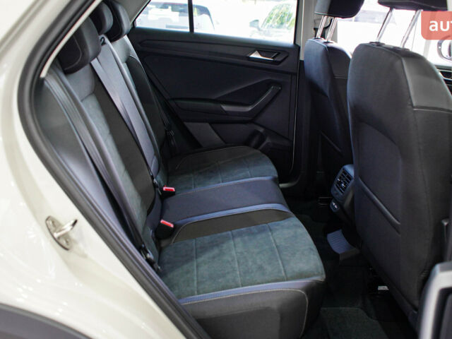 Фольксваген Ти-Рок, объемом двигателя 1.4 л и пробегом 0 тыс. км за 31613 $, фото 7 на Automoto.ua