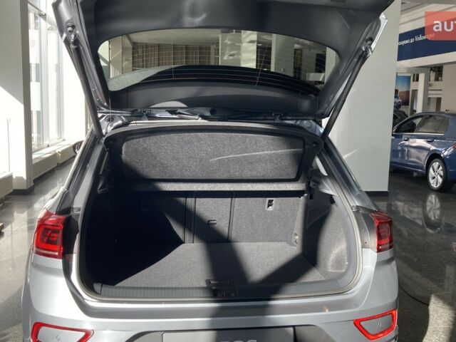 купить новое авто Фольксваген Ти-Рок 2025 года от официального дилера Автодім Атлант на Вацлава Гавела Фольксваген фото