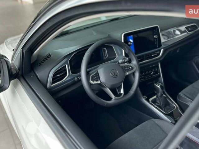 Фольксваген Ти-Рок, объемом двигателя 1.4 л и пробегом 0 тыс. км за 31613 $, фото 6 на Automoto.ua