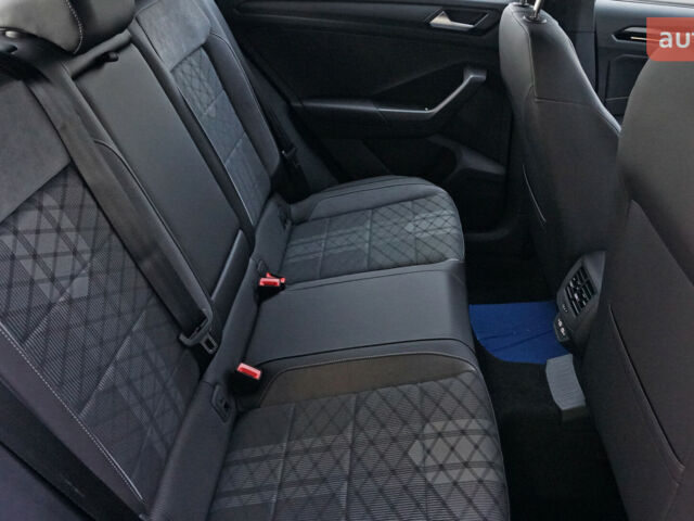 Фольксваген Ті-Рок, об'ємом двигуна 1.4 л та пробігом 0 тис. км за 33970 $, фото 19 на Automoto.ua