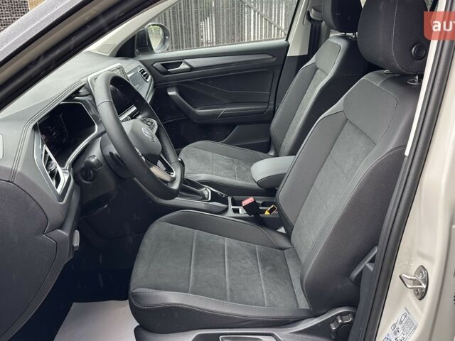 Фольксваген Ти-Рок, объемом двигателя 1.4 л и пробегом 0 тыс. км за 30999 $, фото 13 на Automoto.ua