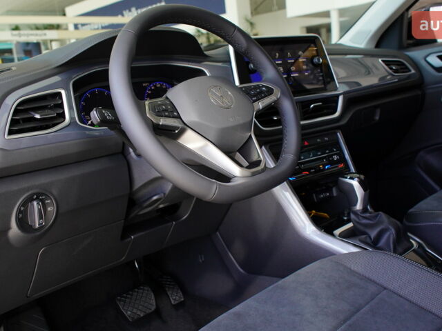 Фольксваген Ті-Рок, об'ємом двигуна 1.4 л та пробігом 0 тис. км за 31613 $, фото 8 на Automoto.ua