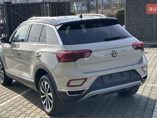 Фольксваген Ти-Рок, объемом двигателя 1.4 л и пробегом 0 тыс. км за 30999 $, фото 6 на Automoto.ua