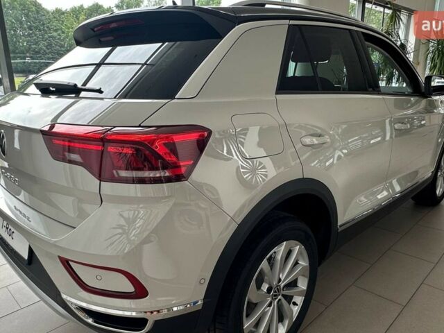 Фольксваген Ти-Рок, объемом двигателя 1.4 л и пробегом 0 тыс. км за 31613 $, фото 3 на Automoto.ua