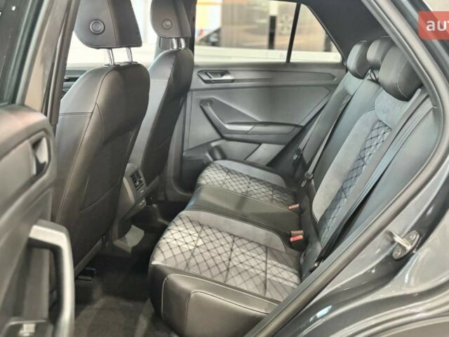 Фольксваген Ті-Рок, об'ємом двигуна 1.4 л та пробігом 0 тис. км за 33635 $, фото 26 на Automoto.ua