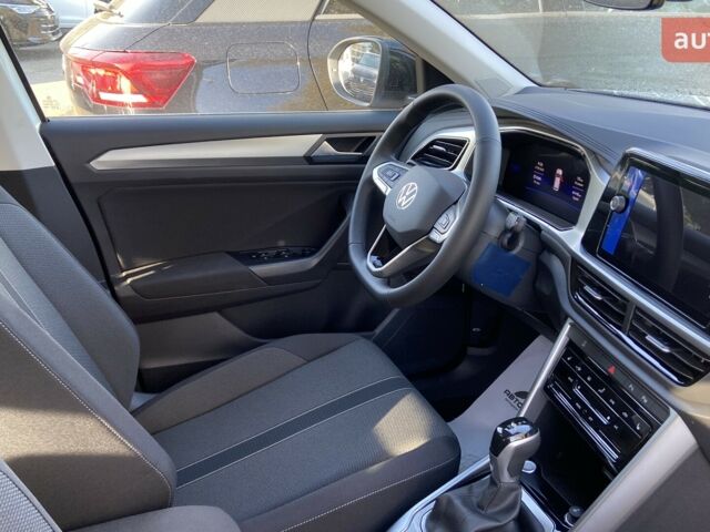 Фольксваген Ті-Рок, об'ємом двигуна 1.4 л та пробігом 0 тис. км за 30255 $, фото 12 на Automoto.ua