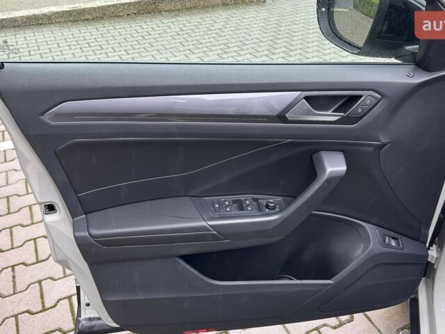 Фольксваген Ти-Рок, объемом двигателя 1.4 л и пробегом 0 тыс. км за 30999 $, фото 12 на Automoto.ua