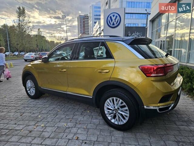 Жовтий Фольксваген Ті-Рок, об'ємом двигуна 1.5 л та пробігом 65 тис. км за 23490 $, фото 10 на Automoto.ua