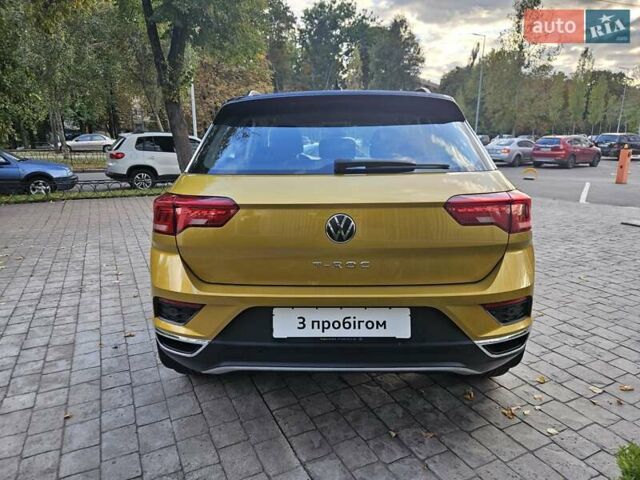 Жовтий Фольксваген Ті-Рок, об'ємом двигуна 1.5 л та пробігом 65 тис. км за 23490 $, фото 8 на Automoto.ua