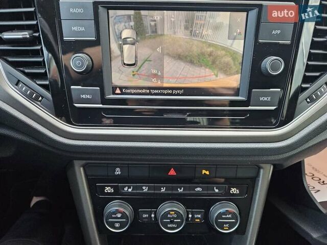 Жовтий Фольксваген Ті-Рок, об'ємом двигуна 1.5 л та пробігом 65 тис. км за 23490 $, фото 42 на Automoto.ua