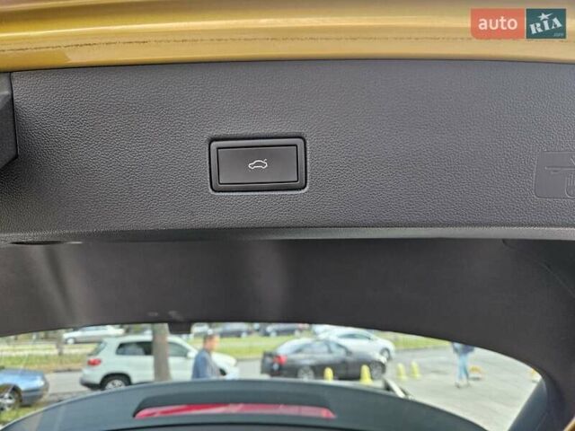 Жовтий Фольксваген Ті-Рок, об'ємом двигуна 1.5 л та пробігом 65 тис. км за 23490 $, фото 25 на Automoto.ua