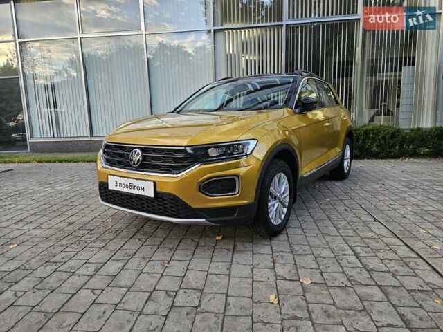 Жовтий Фольксваген Ті-Рок, об'ємом двигуна 1.5 л та пробігом 65 тис. км за 23490 $, фото 14 на Automoto.ua