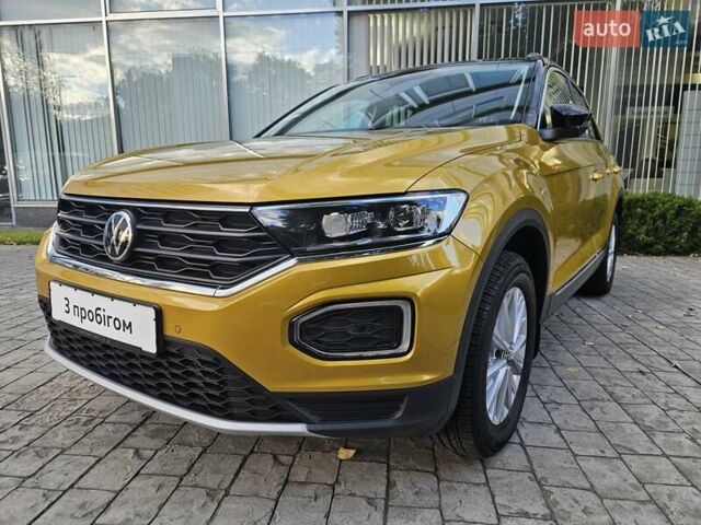 Жовтий Фольксваген Ті-Рок, об'ємом двигуна 1.5 л та пробігом 65 тис. км за 23490 $, фото 15 на Automoto.ua