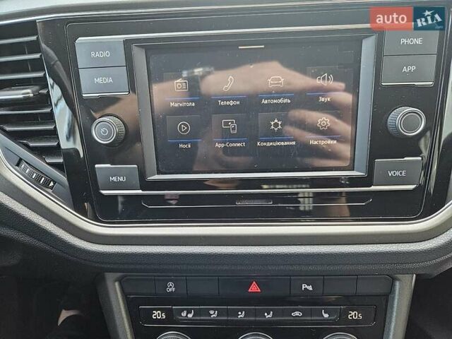 Жовтий Фольксваген Ті-Рок, об'ємом двигуна 1.5 л та пробігом 65 тис. км за 23490 $, фото 43 на Automoto.ua