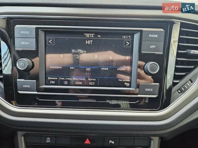 Жовтий Фольксваген Ті-Рок, об'ємом двигуна 1.5 л та пробігом 65 тис. км за 23490 $, фото 40 на Automoto.ua