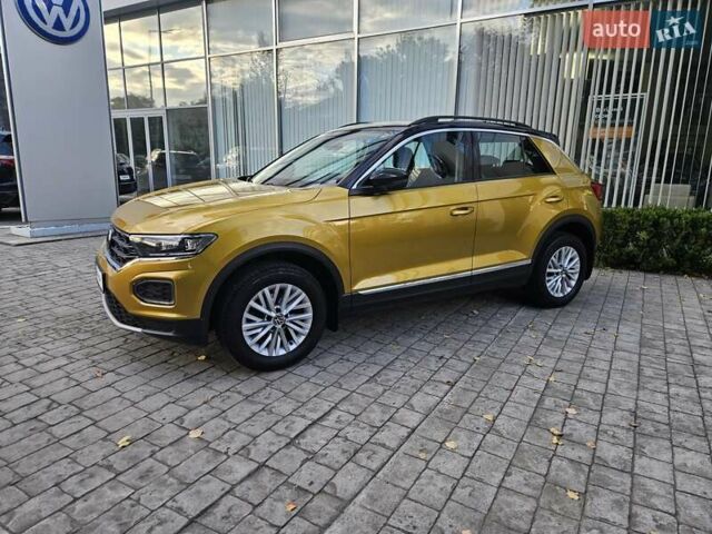 Жовтий Фольксваген Ті-Рок, об'ємом двигуна 1.5 л та пробігом 65 тис. км за 23490 $, фото 13 на Automoto.ua