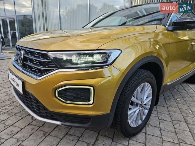 Жовтий Фольксваген Ті-Рок, об'ємом двигуна 1.5 л та пробігом 65 тис. км за 23490 $, фото 47 на Automoto.ua