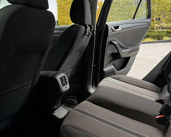 Сірий Фольксваген Ті-Рок, об'ємом двигуна 1.97 л та пробігом 175 тис. км за 25500 $, фото 23 на Automoto.ua