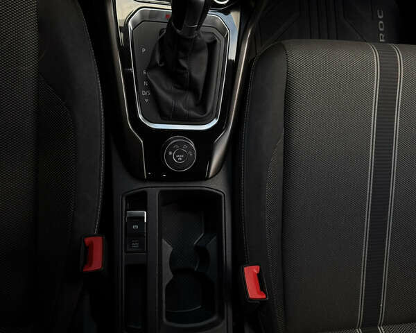 Сірий Фольксваген Ті-Рок, об'ємом двигуна 1.97 л та пробігом 175 тис. км за 25500 $, фото 44 на Automoto.ua