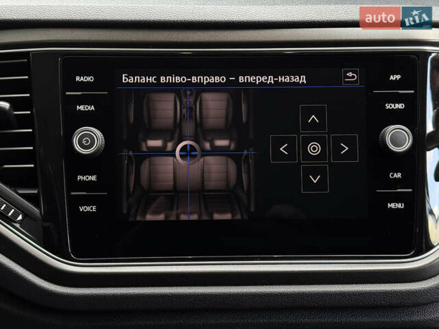 Сірий Фольксваген Ті-Рок, об'ємом двигуна 1.97 л та пробігом 175 тис. км за 25500 $, фото 36 на Automoto.ua