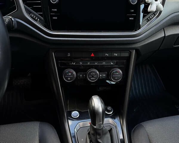 Сірий Фольксваген Ті-Рок, об'ємом двигуна 1.97 л та пробігом 175 тис. км за 25500 $, фото 45 на Automoto.ua