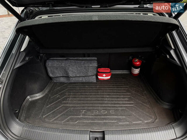 Сірий Фольксваген Ті-Рок, об'ємом двигуна 1.97 л та пробігом 175 тис. км за 25500 $, фото 60 на Automoto.ua