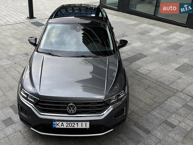 Сірий Фольксваген Ті-Рок, об'ємом двигуна 1.97 л та пробігом 175 тис. км за 25500 $, фото 6 на Automoto.ua