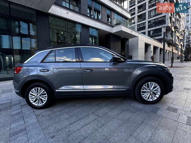 Сірий Фольксваген Ті-Рок, об'ємом двигуна 1.97 л та пробігом 175 тис. км за 25500 $, фото 14 на Automoto.ua