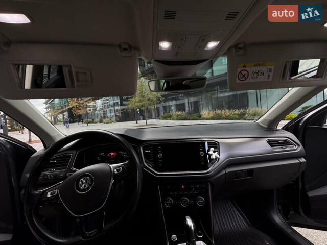 Сірий Фольксваген Ті-Рок, об'ємом двигуна 1.97 л та пробігом 175 тис. км за 25500 $, фото 29 на Automoto.ua