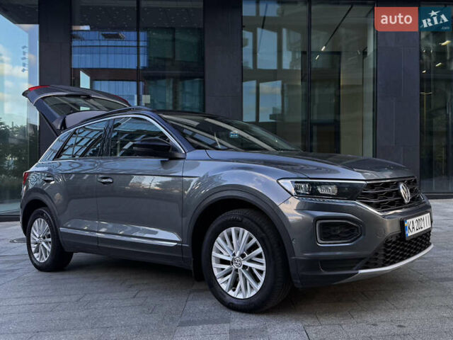 Сірий Фольксваген Ті-Рок, об'ємом двигуна 1.97 л та пробігом 175 тис. км за 25500 $, фото 13 на Automoto.ua