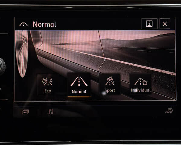 Сірий Фольксваген Ті-Рок, об'ємом двигуна 1.97 л та пробігом 175 тис. км за 25500 $, фото 54 на Automoto.ua