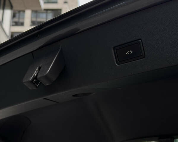 Сірий Фольксваген Ті-Рок, об'ємом двигуна 1.97 л та пробігом 175 тис. км за 25500 $, фото 59 на Automoto.ua