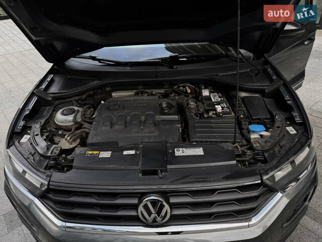 Сірий Фольксваген Ті-Рок, об'ємом двигуна 1.97 л та пробігом 175 тис. км за 25500 $, фото 48 на Automoto.ua