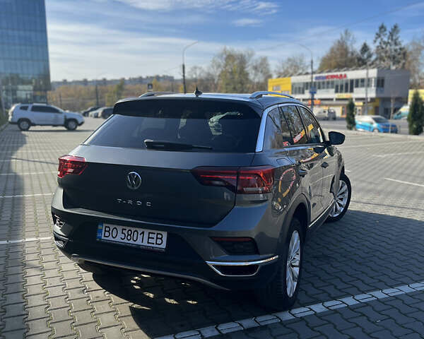 Серый Фольксваген Ти-Рок, объемом двигателя 1.5 л и пробегом 86 тыс. км за 21500 $, фото 5 на Automoto.ua