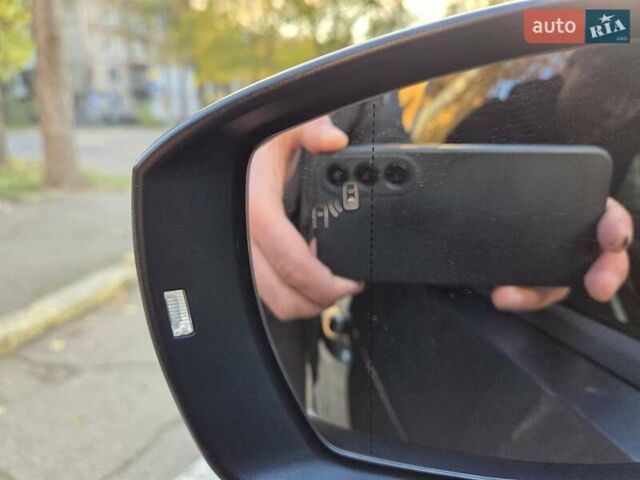 Сірий Фольксваген Ті-Рок, об'ємом двигуна 1.5 л та пробігом 32 тис. км за 21600 $, фото 9 на Automoto.ua