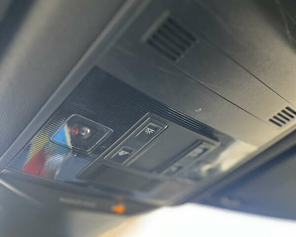 Серый Фольксваген Ти-Рок, объемом двигателя 1.5 л и пробегом 86 тыс. км за 21500 $, фото 13 на Automoto.ua